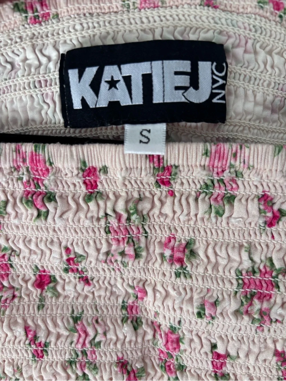 KatieJ NYC floral smocked crop top puff shirt girls small cream pink